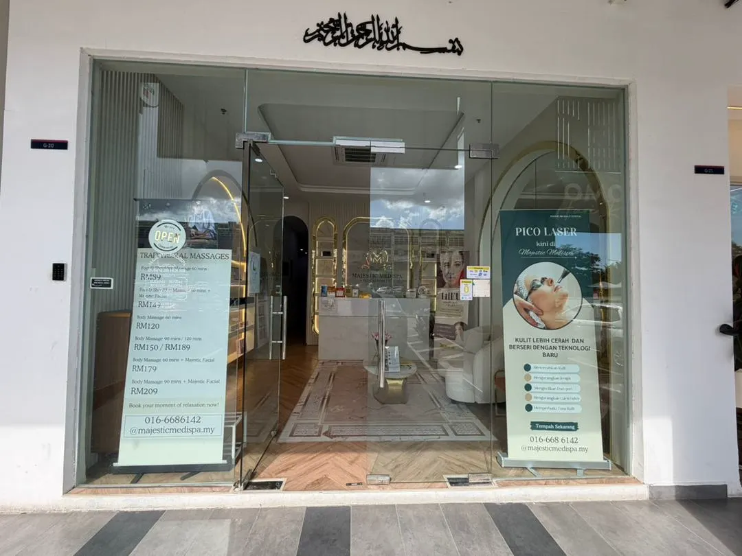 Majestic Medispa glass entrance at Avia Plus Rawang